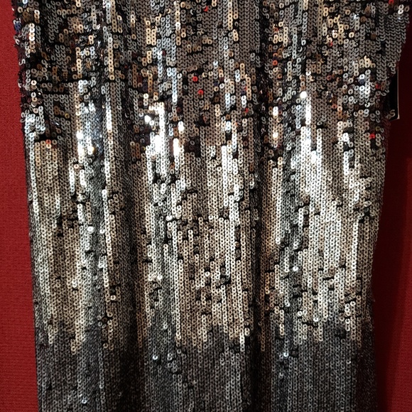 Express sequenced Mini dress - Picture 2 of 4